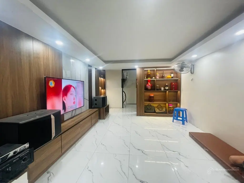 Bán nhà đẹp Xa La, 5 tầng, 32m2, ô tô, Hà Đông 8,88 tỷ