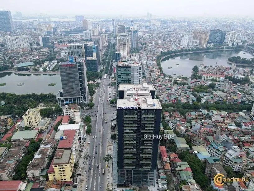 Cần bán căn chung cư 2 ngủ, 91m2 tầng trung tại Green Diamond 93 Láng Hạ view hồ đẹp. Giá chỉ 9tỷ