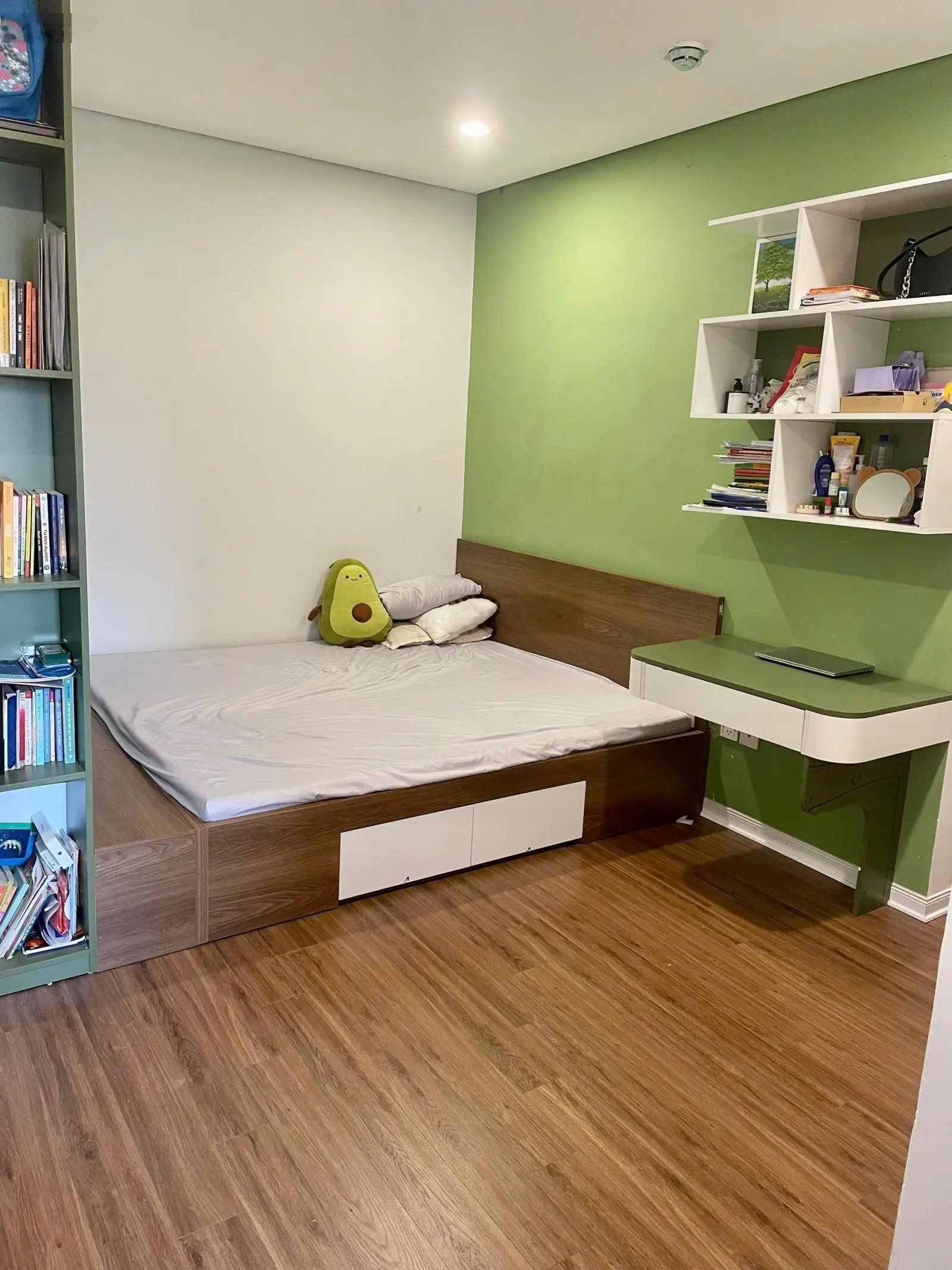 Bán căn hộ chung cư Bình Minh Garden 93 Đức Giang