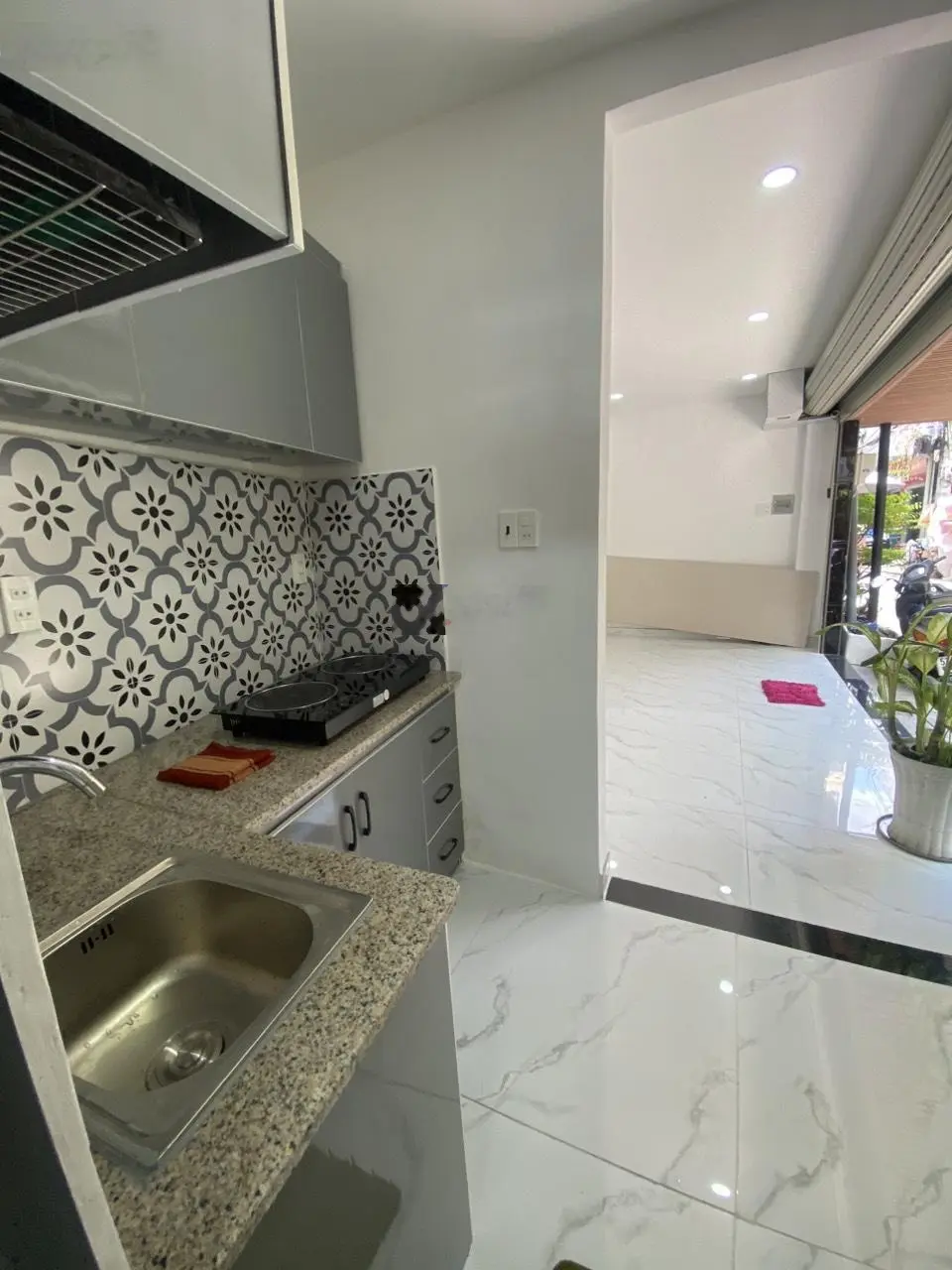 3,65 tỷ - MTKD 2 tầng chợ Bà Hoa P12 Q.TB - ngang 7,5m - DTSD 56m2 - full NT vào ở ngay