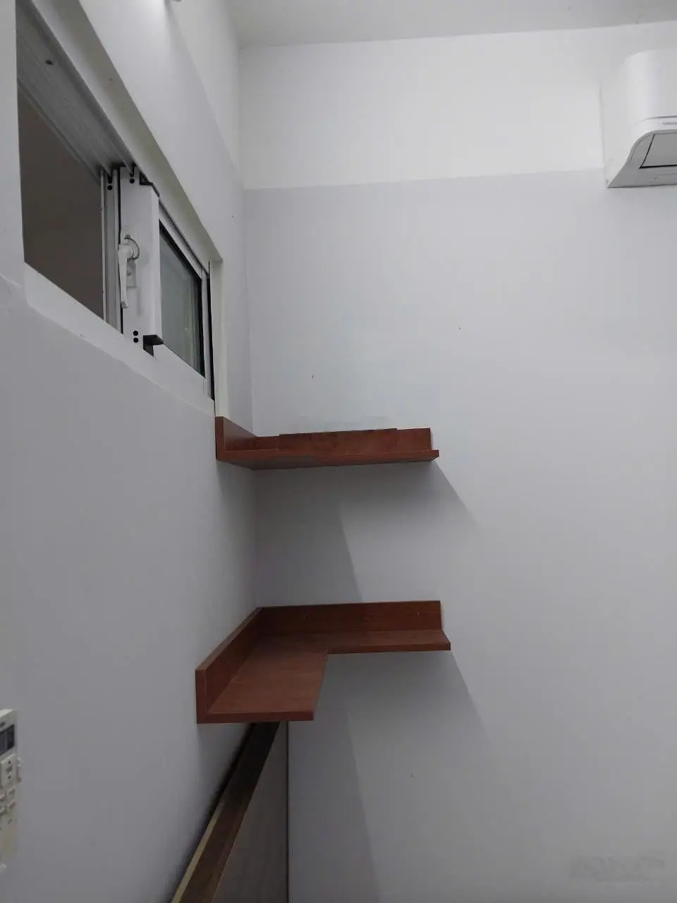 Kẹt tiền bán gấp căn IDICO Tân Phú 2PN tặng lại nội thất giá 1,68tỷ thương lượng. LH 0933 734 *** Duy