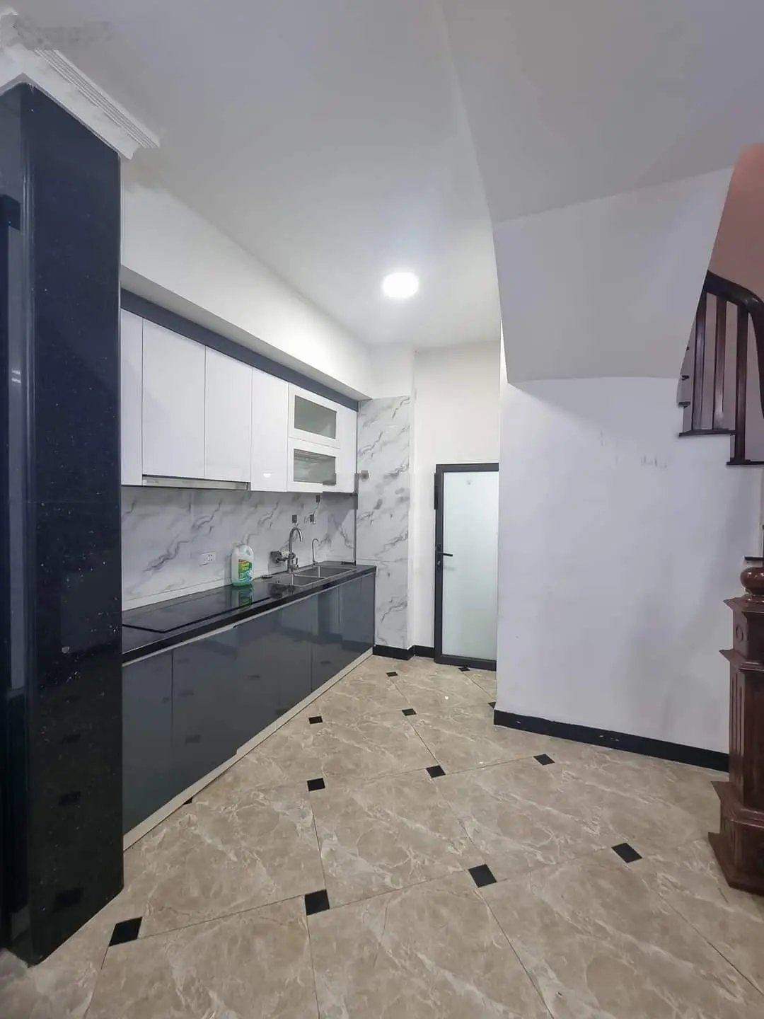 Bán nhà đẹp ngõ phố Minh Khai Hà Nội DT 36m2 5tầng MT 4,2m giá 7,5 tỷ nhà đẹp ngõ nông