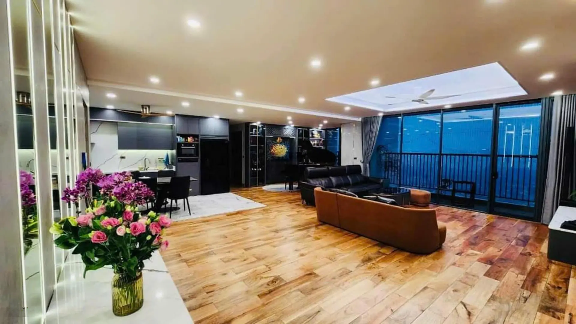 Chính chủ cần bán căn Penhouse ở No1 T1 Ngoại Giao Đoàn