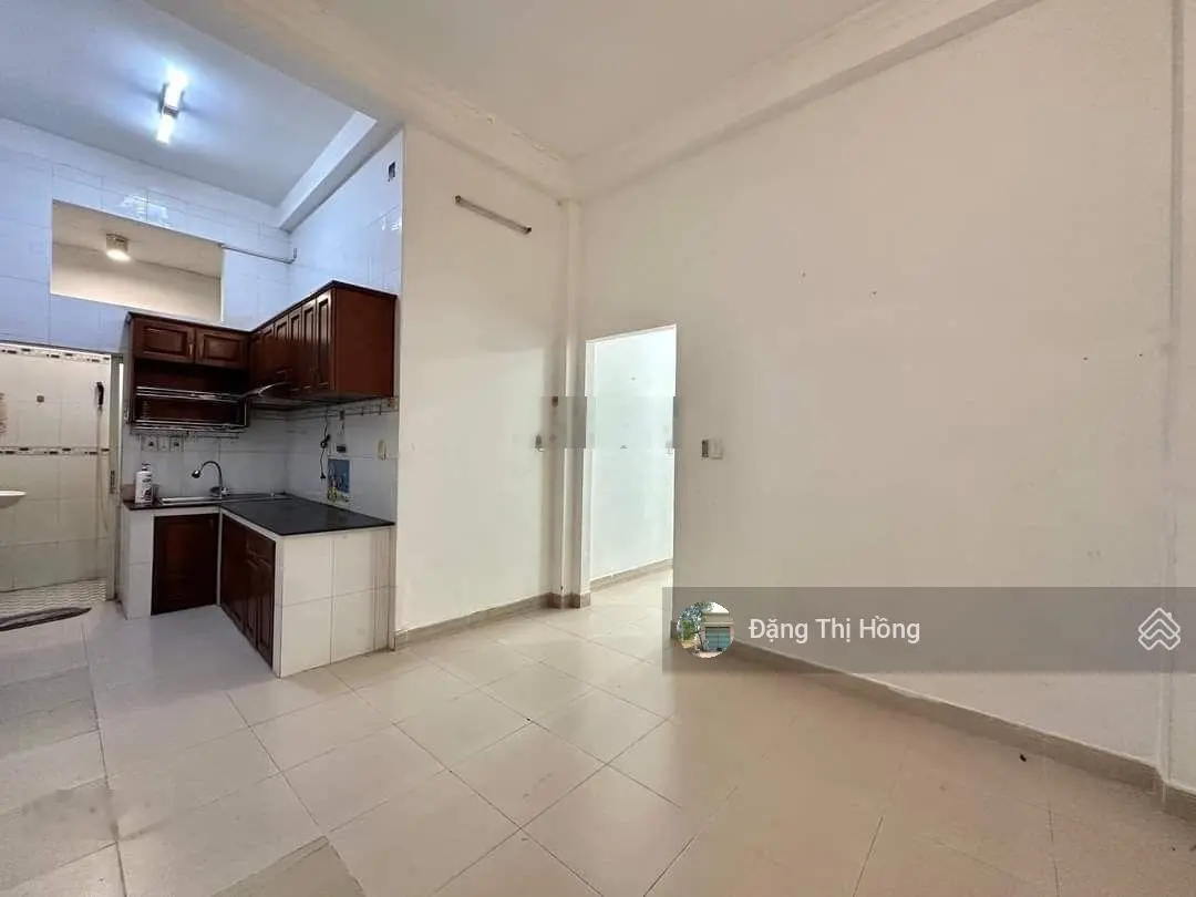 Bán nhà ngay sau Coopmart Hậu Giang, 65m2 ra chợ Bình Tây 500m, SHR, 1T1L,3pn đang cho thuê 8tr/th