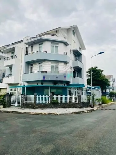 Bán Biệt Thự Góc KDC Gia Hoà DT 187.5m2 giá 21.5 tỷ, SHR, alo em Nhi