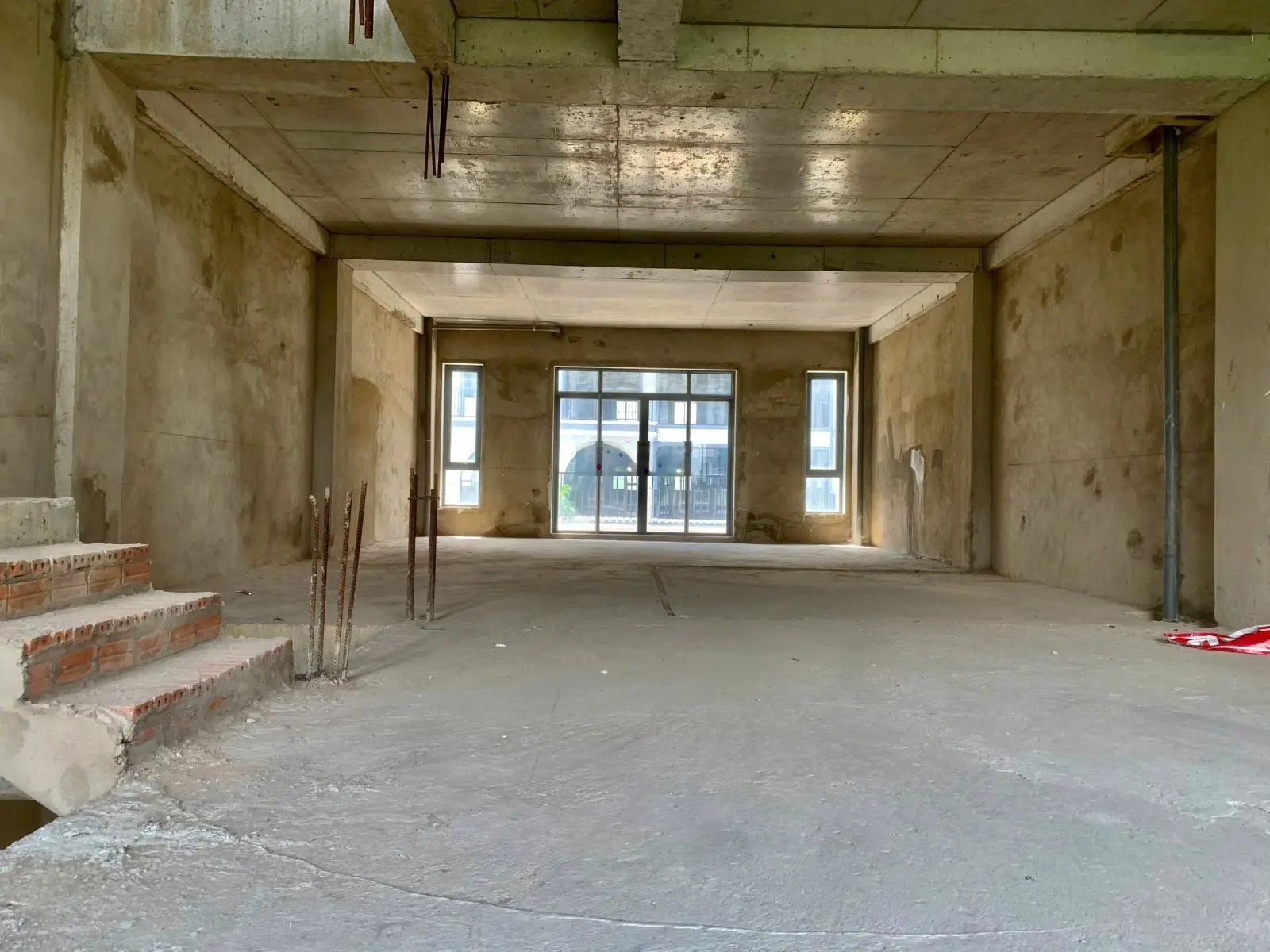 Bán gấp - nhà Vạn Phúc City - 7x22m hầm 4 tầng - view công viên - nhà thô - sẵn sổ hồng