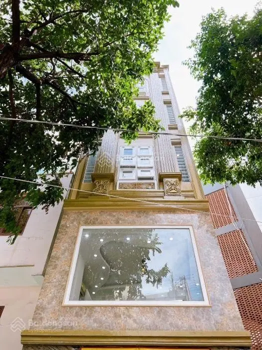 Mặt tiền 5 tầng 8 phòng có thang máy, Bến Vân Đồn, Vĩnh Khánh Quận 4