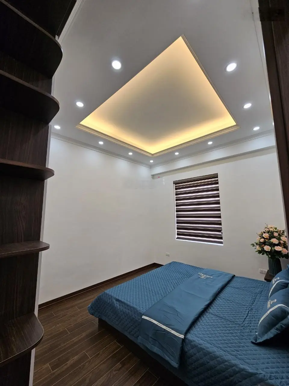 Cần bán gấp căn hộ tòa MHDI, căn góc, DT 105m2, 3 ngủ 2 VS, full nội thất. Giá 6.8 tỷ