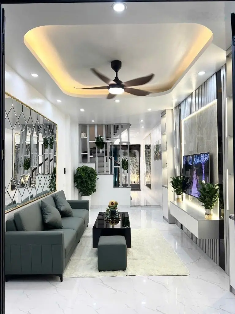 Nhà đẹp lung linh fun nội thất khâm thiên dt 34 m2, 4tầng gia 6 tỷ nhỉnh lh 0363792