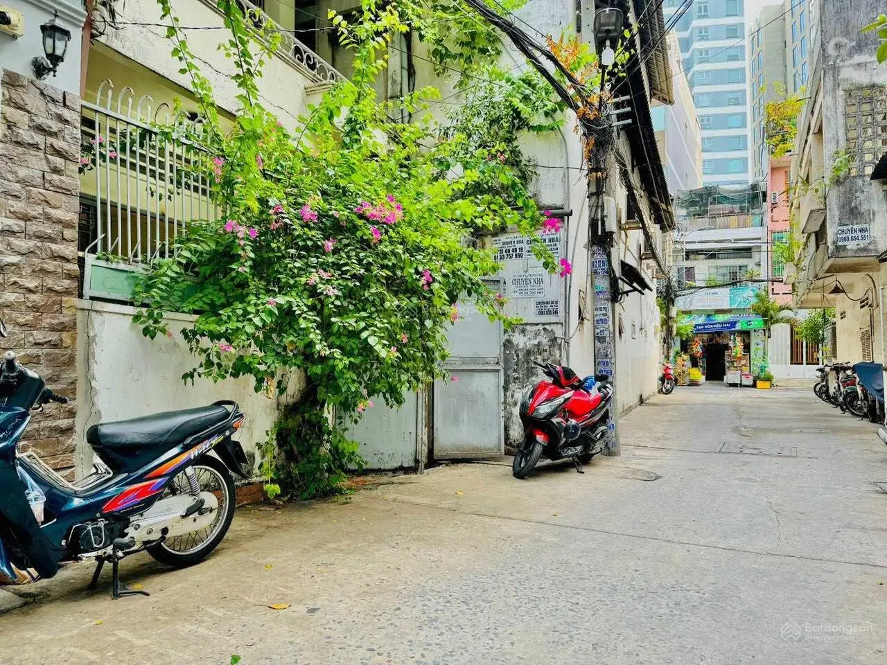 Nhà C4 HXH Nguyễn Cưu Vân 5x14m vuông vức công nhận 70m2 XD mới trệt 4 lầu ST vị trí ngay Quận 1