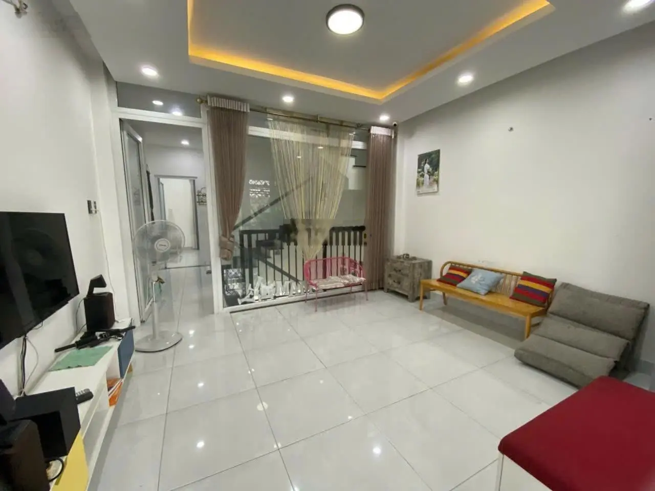 Bán nhà 3PN + 1 phòng sinh hoạt chung, 4.2x15.5 trệt 2 lầu 1 tum sân thượng HXH Đ. Nguyễn Duy Trinh