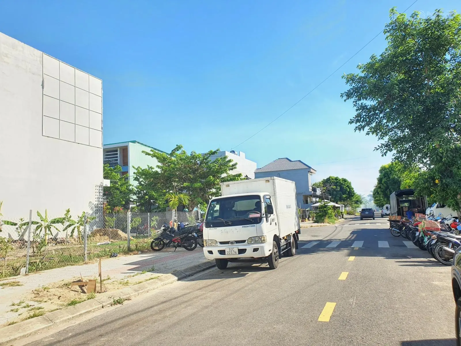 Cần bán đất đường nguyễn quang chung ( tây bắc , 300 m2 ) - hoà xuân , cẩm lệ .