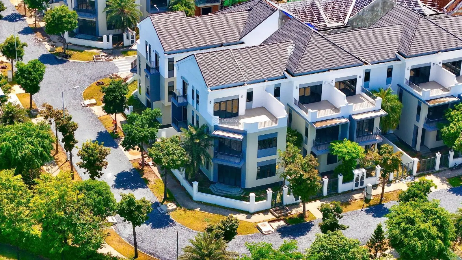 Nhà phố 4,9 tỷ, biệt thự 14,5 tỷ Aqua City view sông, Đã Giao Nhà, LH PKD.NOVALAND 0931556171