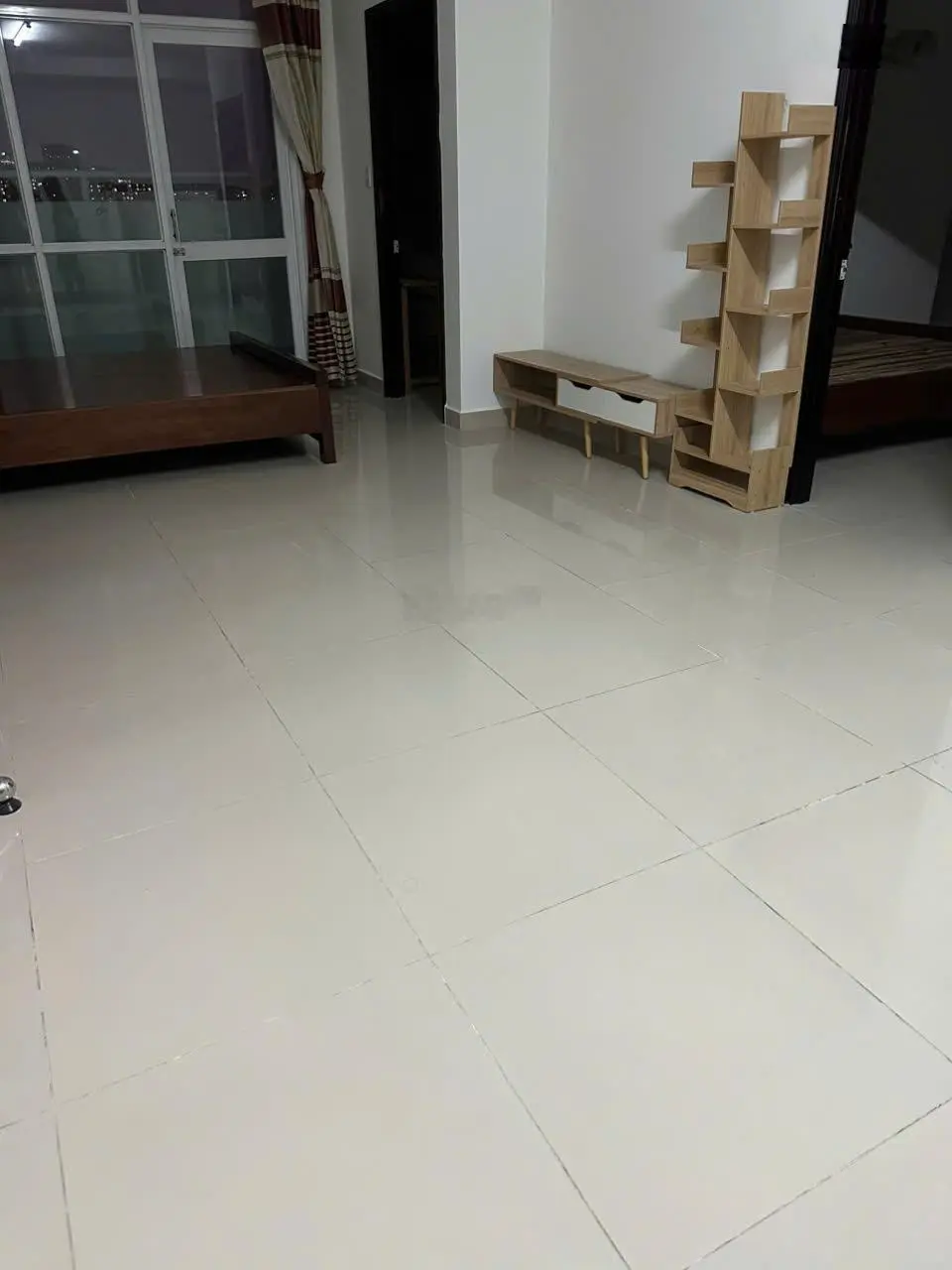 Chuyên bán căn hộ Belleza, DT 76m2, 2PN, 2WC, nhà mới, sổ hồng. Giá 2.650 tỉ