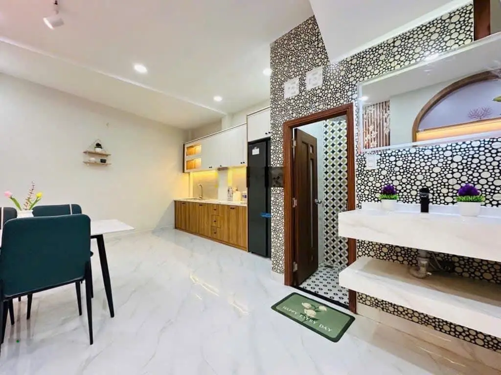 Chuyển chỗ làm bán gấp nhà Đặng Văn Ngữ Phú Nhuận, 3tỷ5/44m2. Gần trường học, chợ. 0902 323 ***Tâm