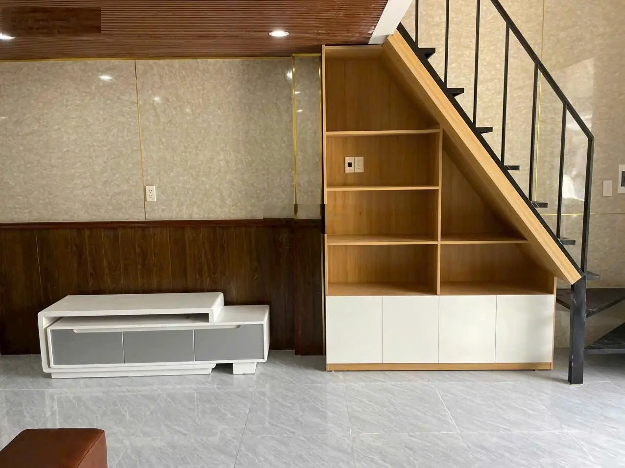 5 tỷ đồng (TL) - Nhà siêu đẹp siêu rẻ phố tây An Thượng sát biển Mỹ Khê, DT gần 200tr/năm