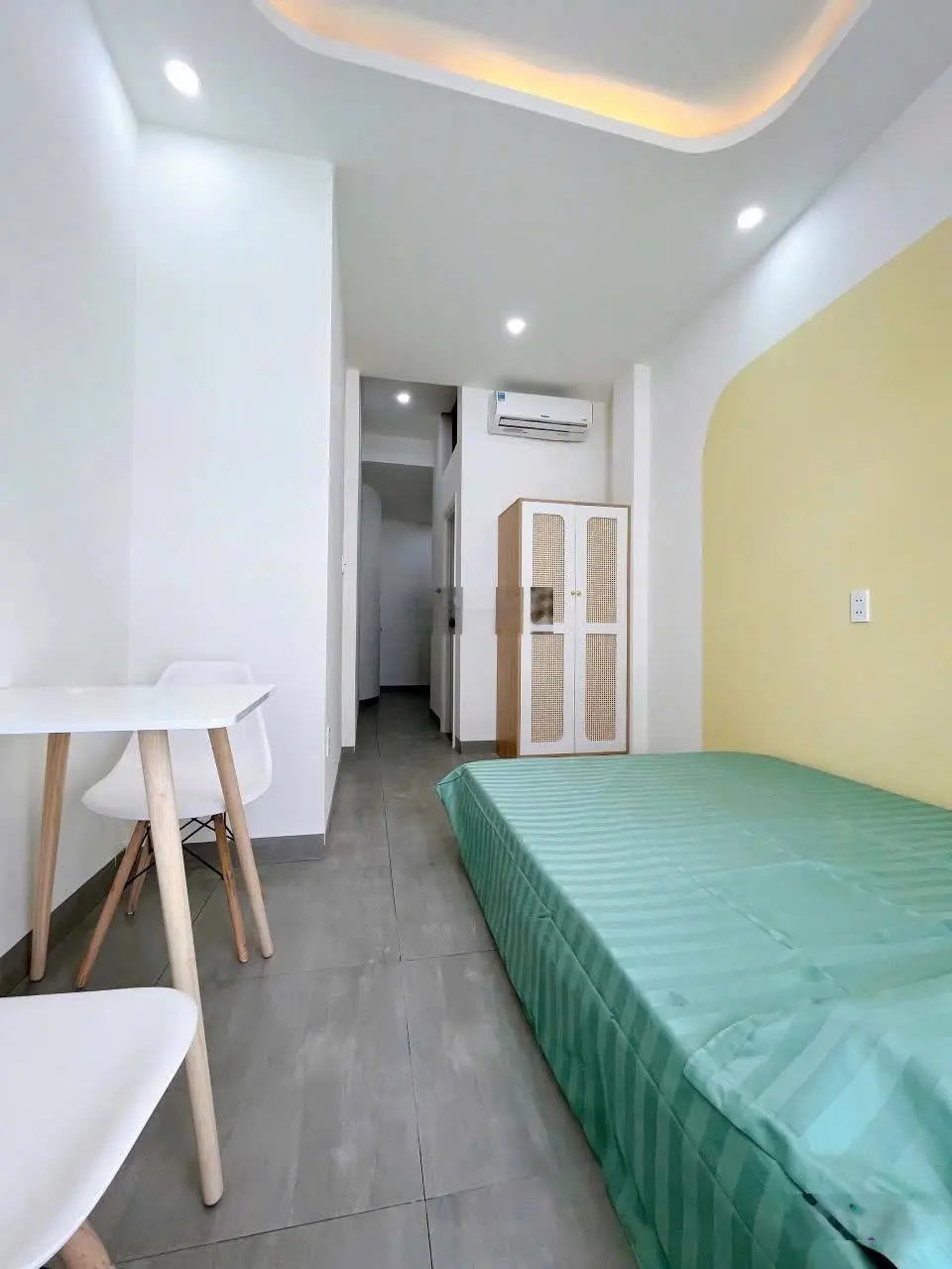 Bán căn hộ dịch vụ đường số 34, P. Linh Đông. Hẻm xe hơi, nhà 1 trệt 3 lầu + tầng hầm có 9 ph