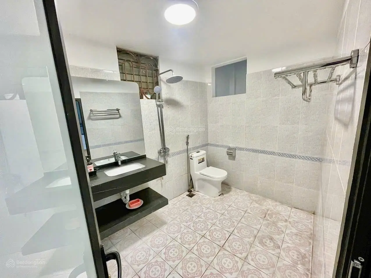 Bán nhà ngõ 61 Giang Văn Minh, thông Đội Cấn 36m2x5T, MT4.5m, nhà mới full NT, gần phố, bãi ôtô