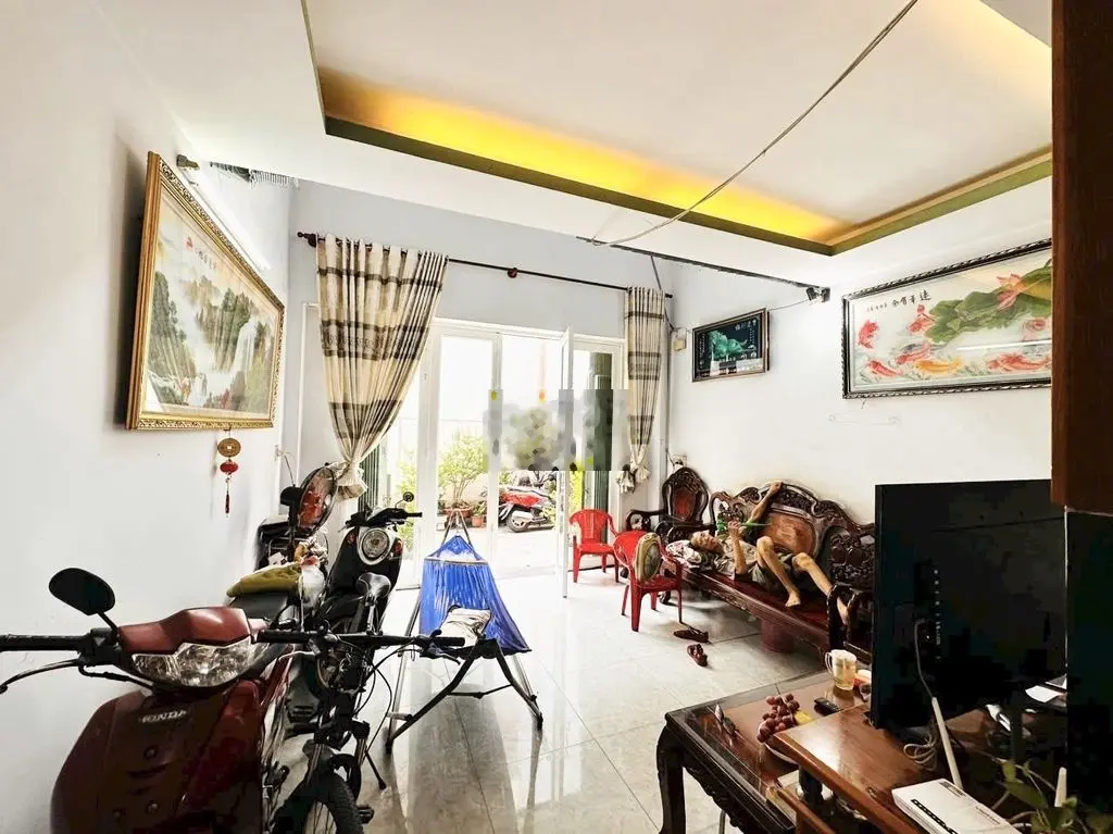 Bán Nhà Bùi Đình Tuý - Bình Thạnh - 4 x 19 , 3 Tầng chỉ 7.6 tỷ