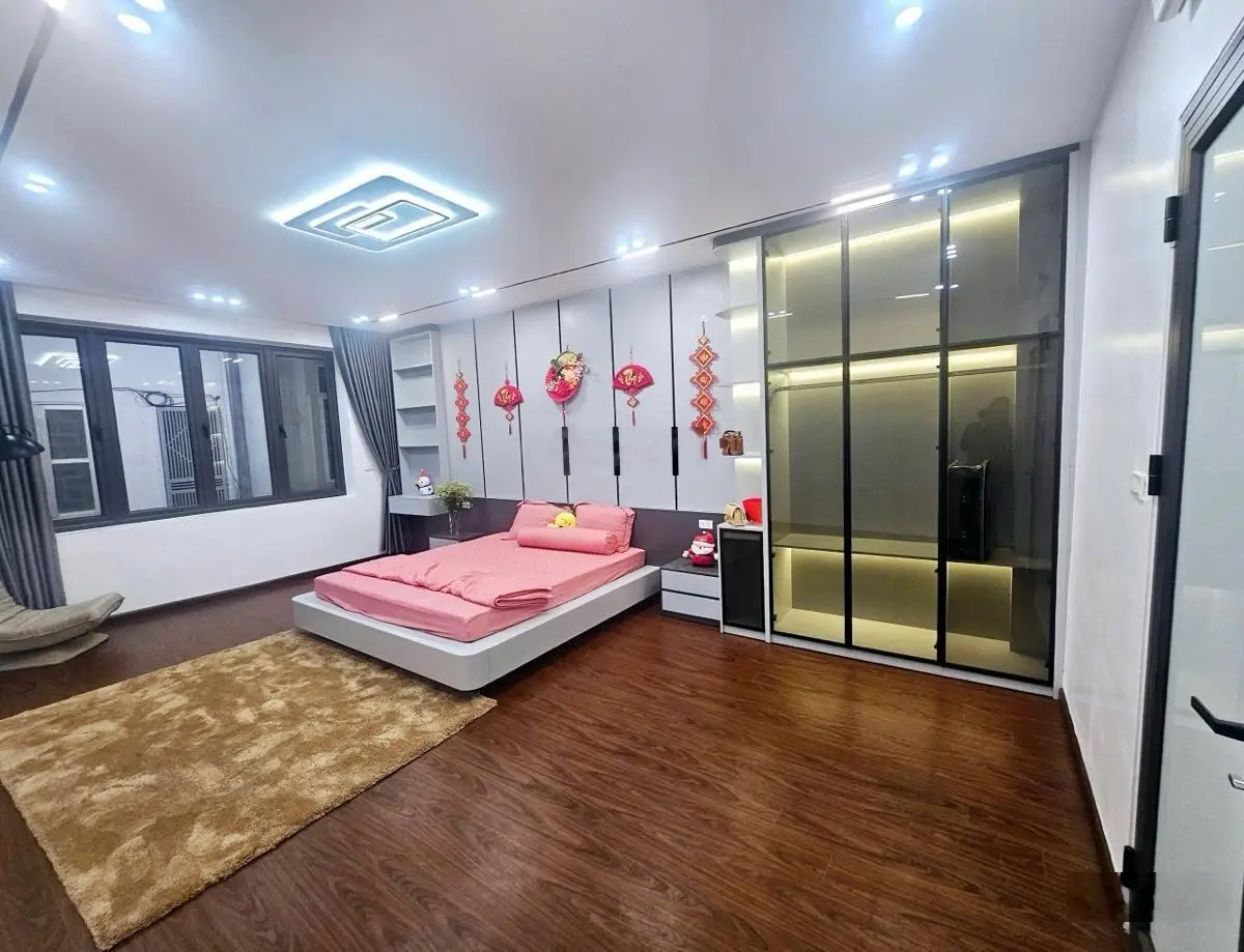 Bán nhà Võ Chí Công, Cầu Giấy, ngõ nông nhà thoáng, xây mới tinh, full nội thất, 45m2*5T, 3 ngủ