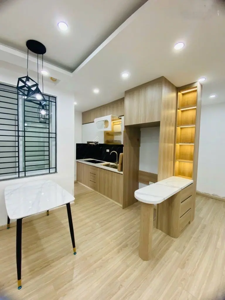 Bán căn hộ dịch vụ studio Trần Phú Hà Đông, đường to ô tô tránh, 70m2, 7 tầng, MT 4.5m, 16,5 tỷ