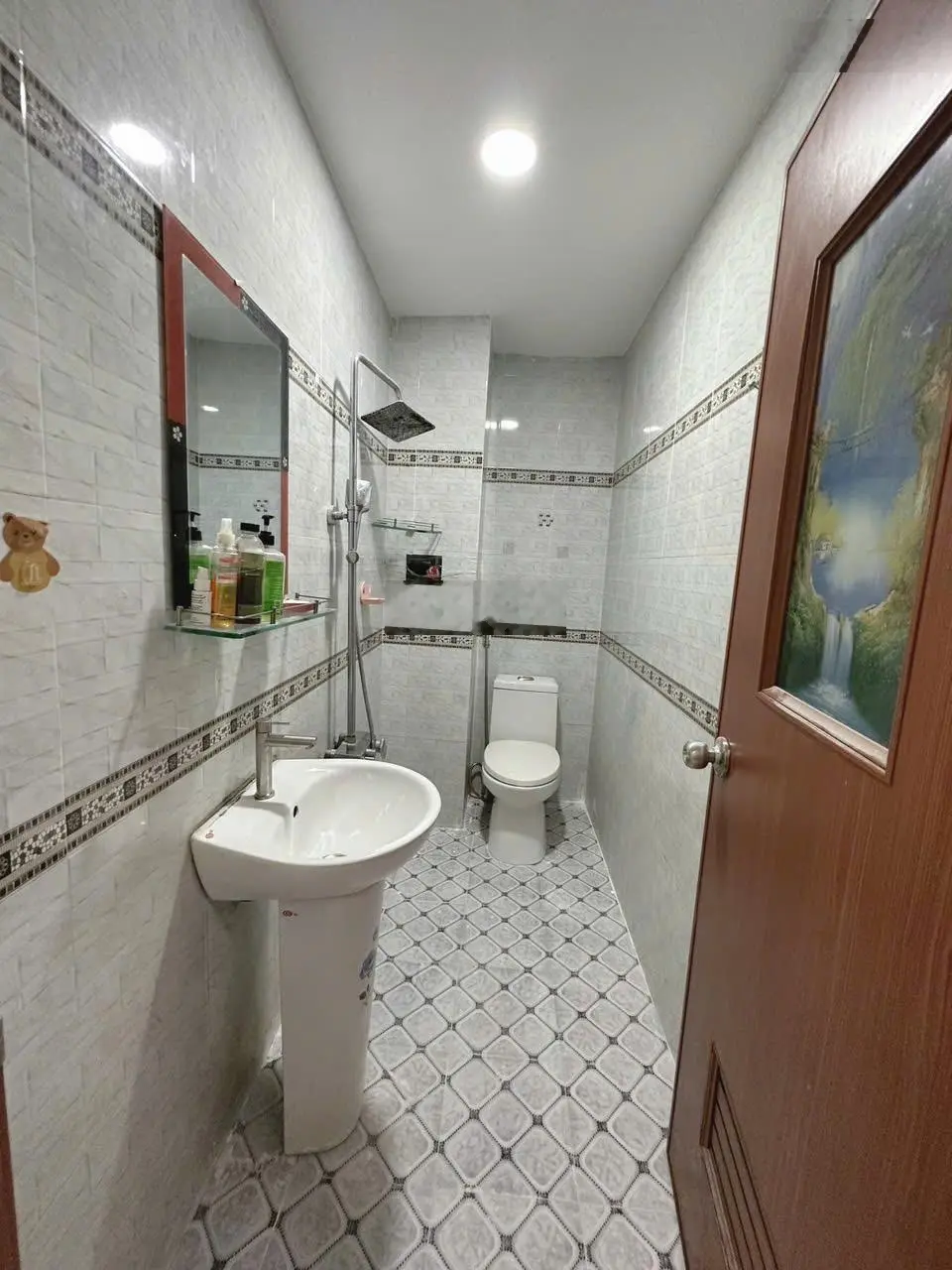 5,6 tỷ hẻm 5m Kênh Nước Đen, 4x11,5m, 3,5 lầu