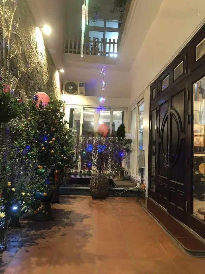 Chính chủ bán nhà phố Định Công Thượng, Hoàng Mai diện tích 135m² 5 tầng giá 29.7 tỷ.