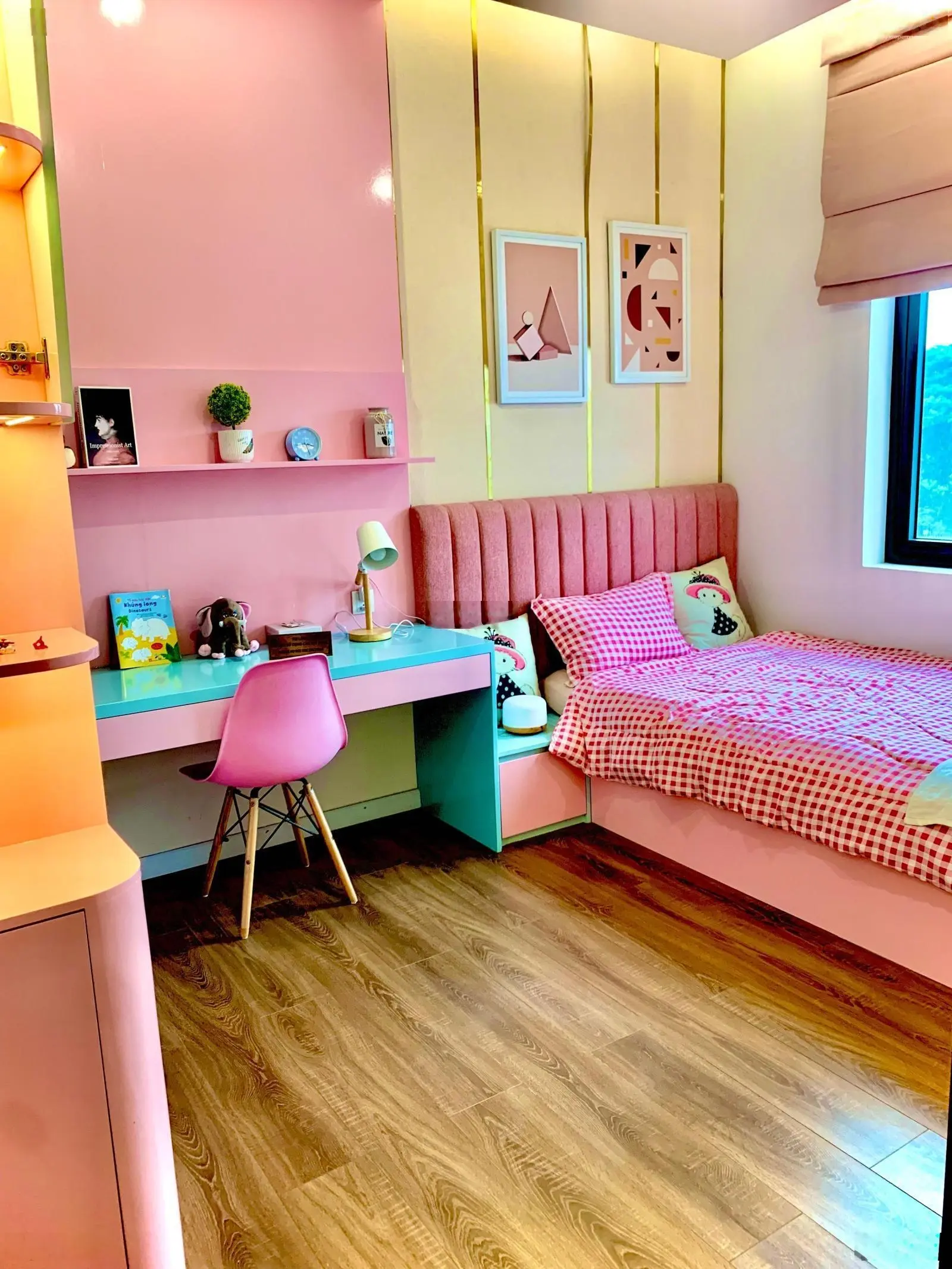 Hót Bán nhà phố 1T2L 100M2 sân vườn đường DT743 Bình Dương Giá 3 tỷ 2