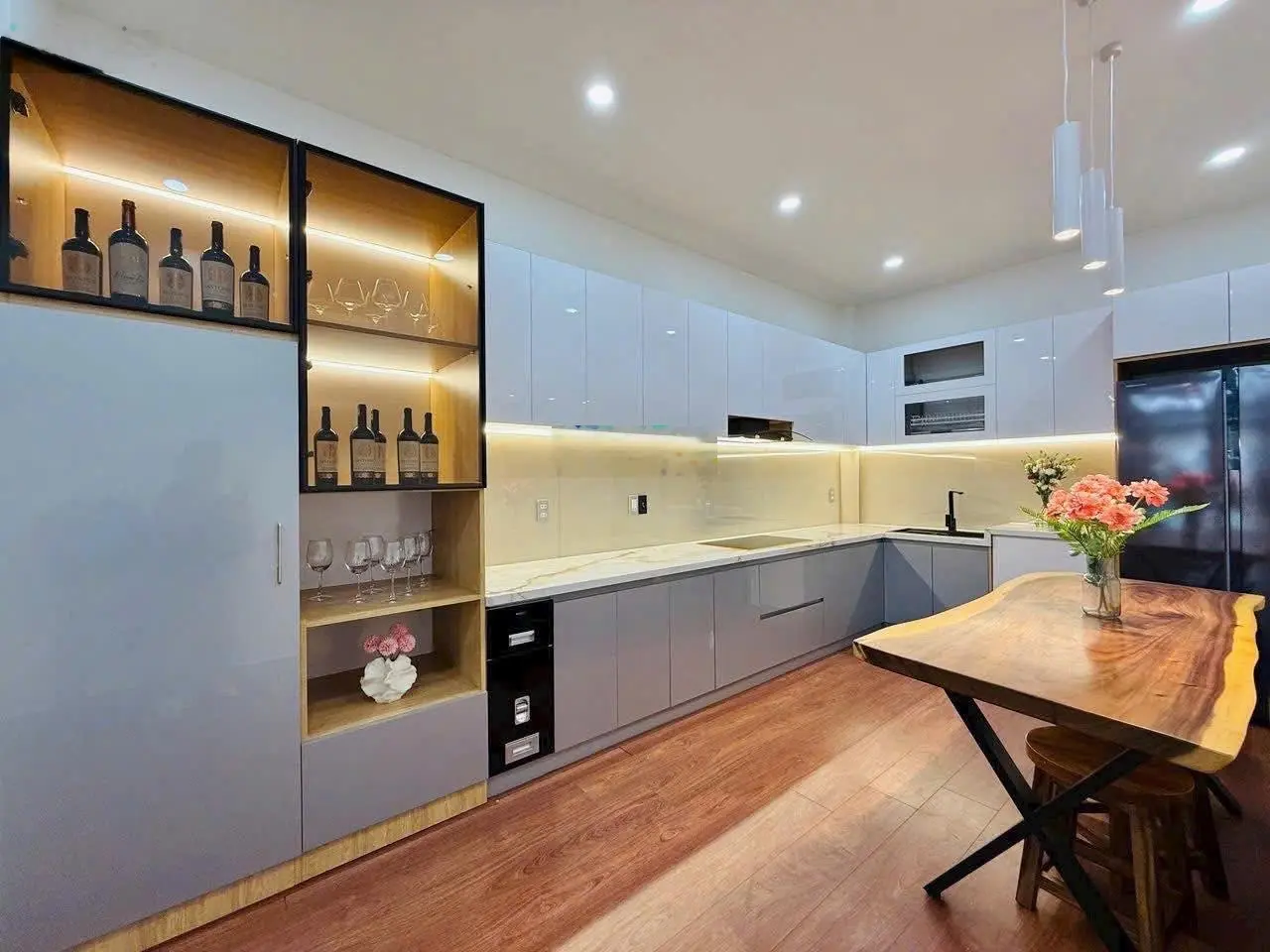 Chính chủ cần bán gấp nhà hẻm 7m đ Lê Văn Thịnh, P Cát Lái, Quận 2, 56m2, giá 3 ty590, sẵn sổ