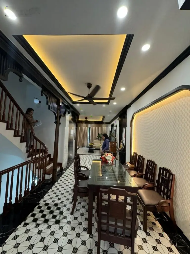 Liền kề Nguyễn Sơn, Long Biên, khu vip phân lô hàng không, kinh doanh, văn phòng, giá trị tăng cao