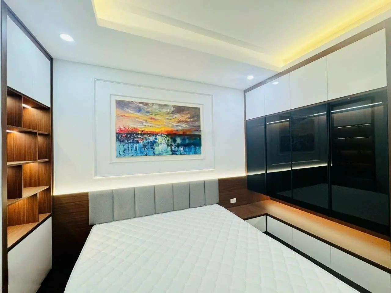 Hàng hiếm. Thiết kế hiện đại, đẹp không tì vết, hưởng trọn tinh hoa giúp chủ nhân nâng tầm đẳng cấp