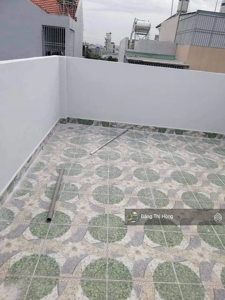 Bán nhà đường Tôn Đản cách Bến Vân Đồn 500m,65m2 1T2L đang cho thuê 10tr/th sổ sẵn sang tên ngay