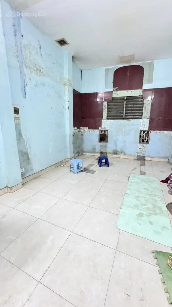 Bán nhà mặt ngõ Kim Ngưu, ô tô, kinh doanh sầm uất 30m2 x 3 tầng, giá chào 3,6 tỷ