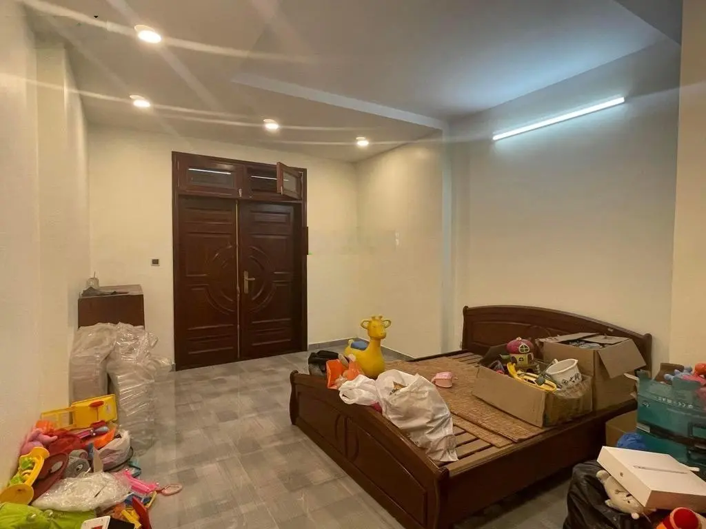 Bán gấp nhà hẻm xe hơi chợ bà chiểu (4.5x17)