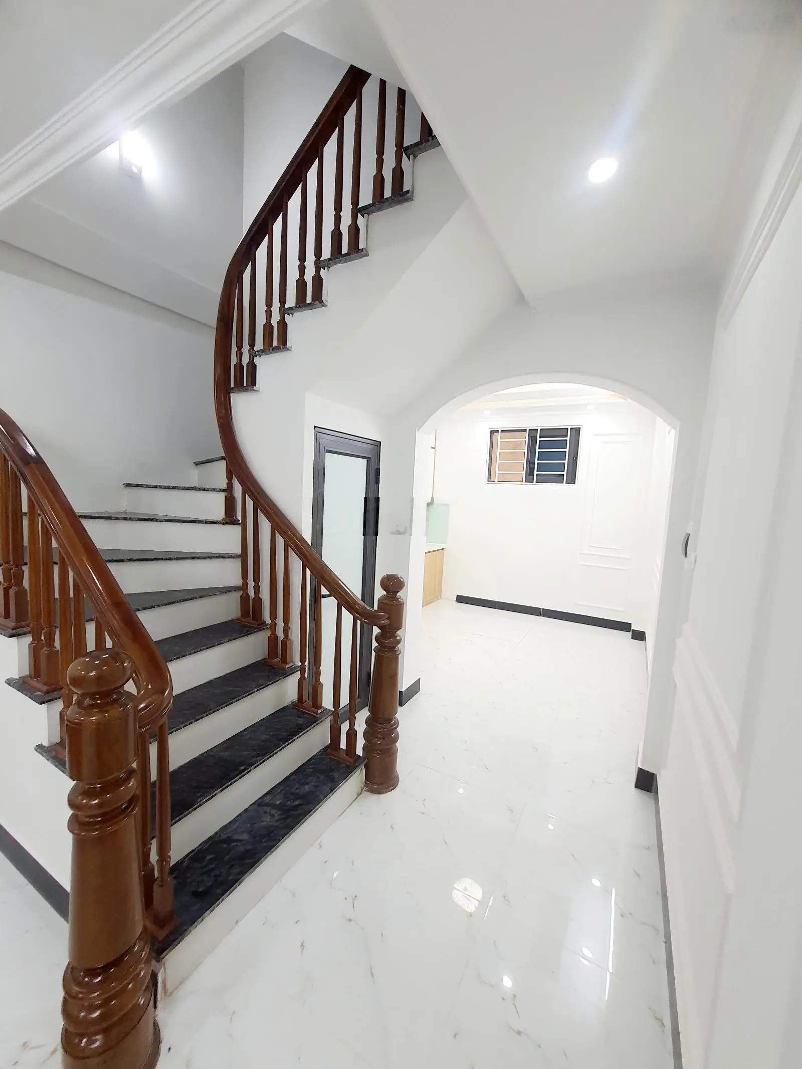 Nhà Đẹp,Ngõ Thông, otto đậu cửa Phố Bùi Xương Trạch Q.Thanh Xuân hơn 7 tỷ