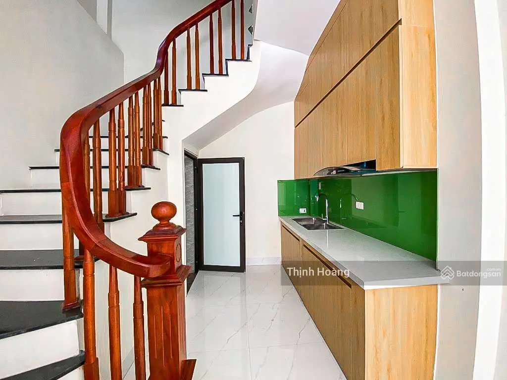 [NGÔI NHÀ HẠNH PHÚC] Bán nhà Thạch bàn 31m2 4.5 tầng mt3.4, lô góc, oto đỗ cửa 5,6ty