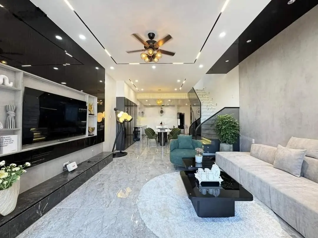 Sở hữu nhà diện tích rộng 74m2 (ngang 5m, dài 14.8m) - 2tỷ890 Bà Hom, P.13, Q.6. Thuê 27 triệu. SHR