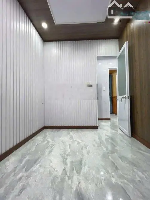 Siêu phẩm Quận 3 _ Bán nhanh căn nhà nhỏ siêu phẩm Quận 3 _ Bán nhanh căn nhà nhỏxinh SHRGiá 1tỷ650