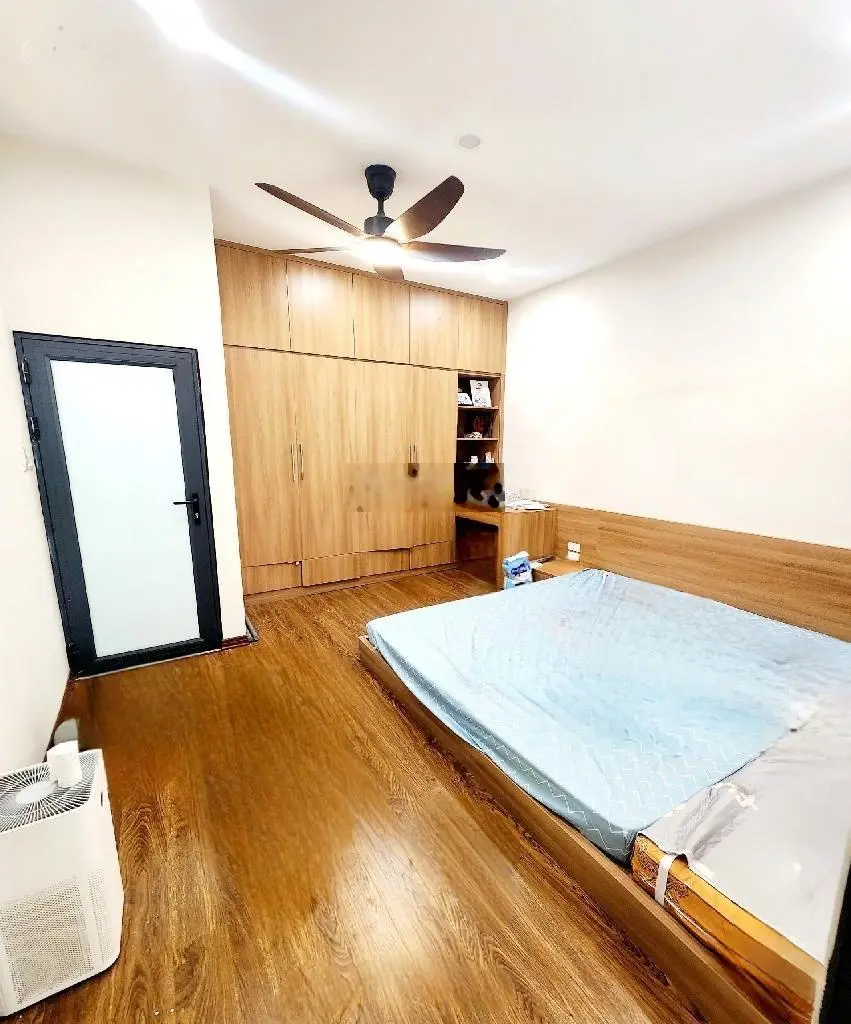 Bán nhà Trần Khát Chân ngõ nông gần phố hai mặt thoáng trước sau tiện ích bao trùm giá 5.2