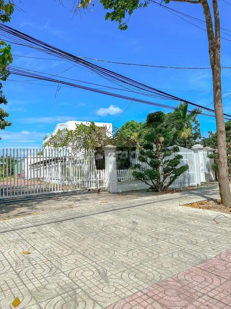 Bán hoặc cho thuê dài hạn 360m2 đường Võ Nguyên Giáp