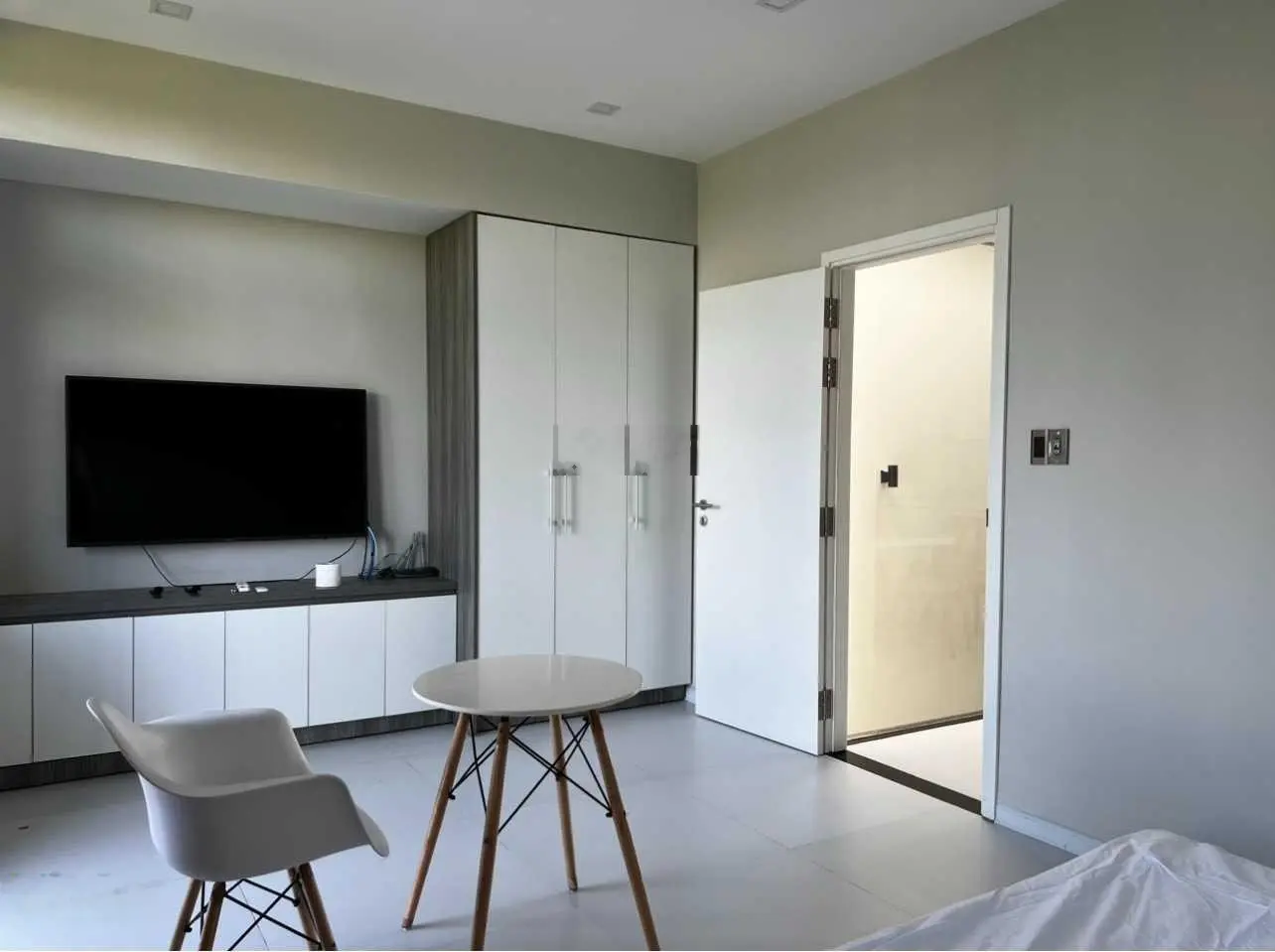 Đường Lê Văn Duyệt 36m, nhà 2 mặt tiền view sông Hàn Kinh doanh, đã hoàn thiện ở ngay. Giá tốt