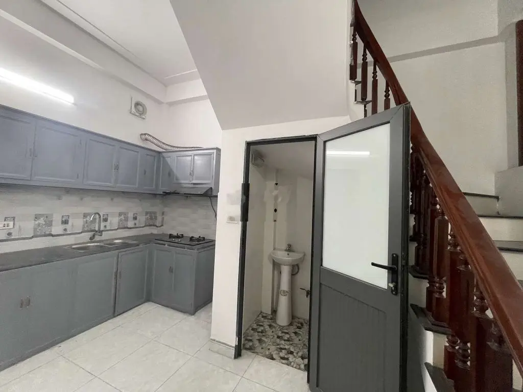 Bán nhà 3 tầng 40m2 tại Đông Dư.