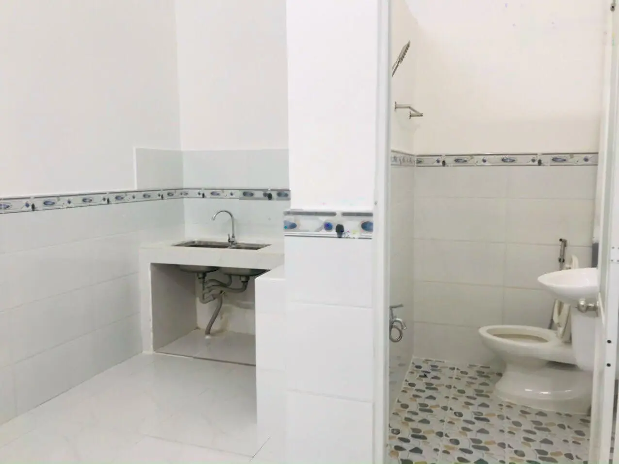Bán nhà chính chủ 2 mặt tiền hẻm 321 Đỗ Xuân Hợp 4,2 x15m, giá 4,7 tỷ