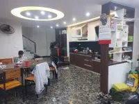 Chính chủ bán nhà Thạch Bàn 50m2x5T MT: 4.2m vuông vức, ô tô tránh đỗ, gần chợ Thạch Bàn giá 11 tỷ