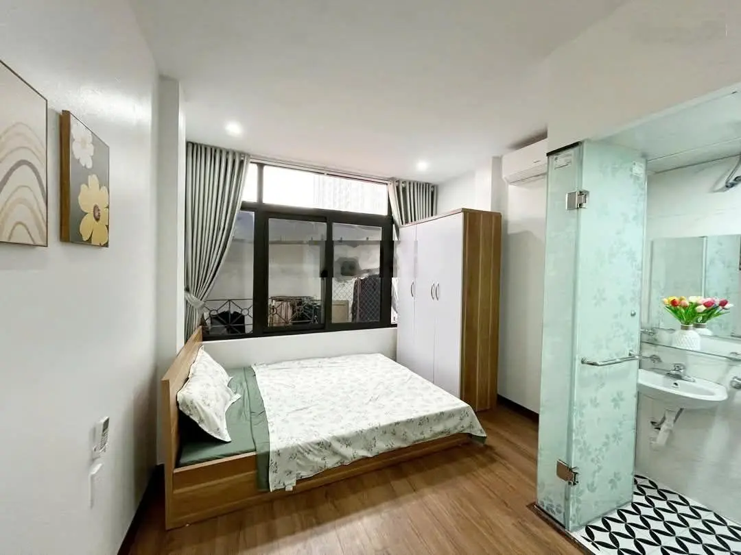 Siêu phẩm dòng tiền chỉ 7 tỷ có ngay 7 phòng khép kín. Thiết kế 5 tầng lô góc gần trường đại học