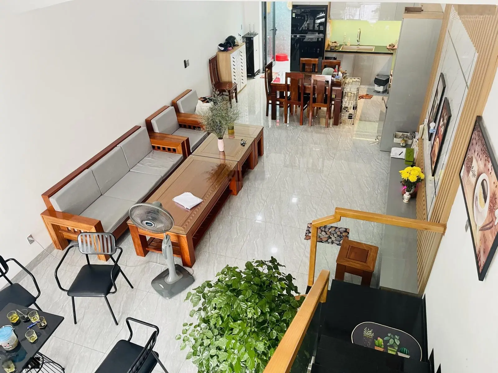 Bán nhà 4 tầng đối diện công viên nội thất đẹp sổ hồng cá nhân gần biển