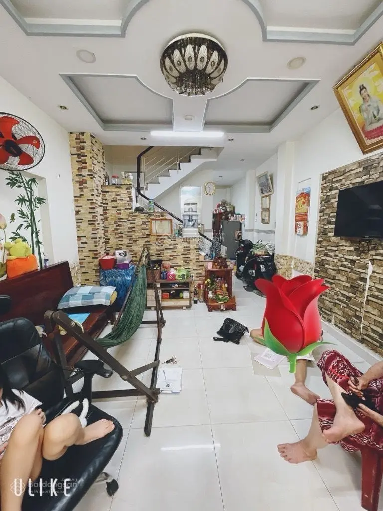 Mặt tiền đường số quận 4, phường 4 - gần trường đảng - 4 tầng BTCT kiên cố