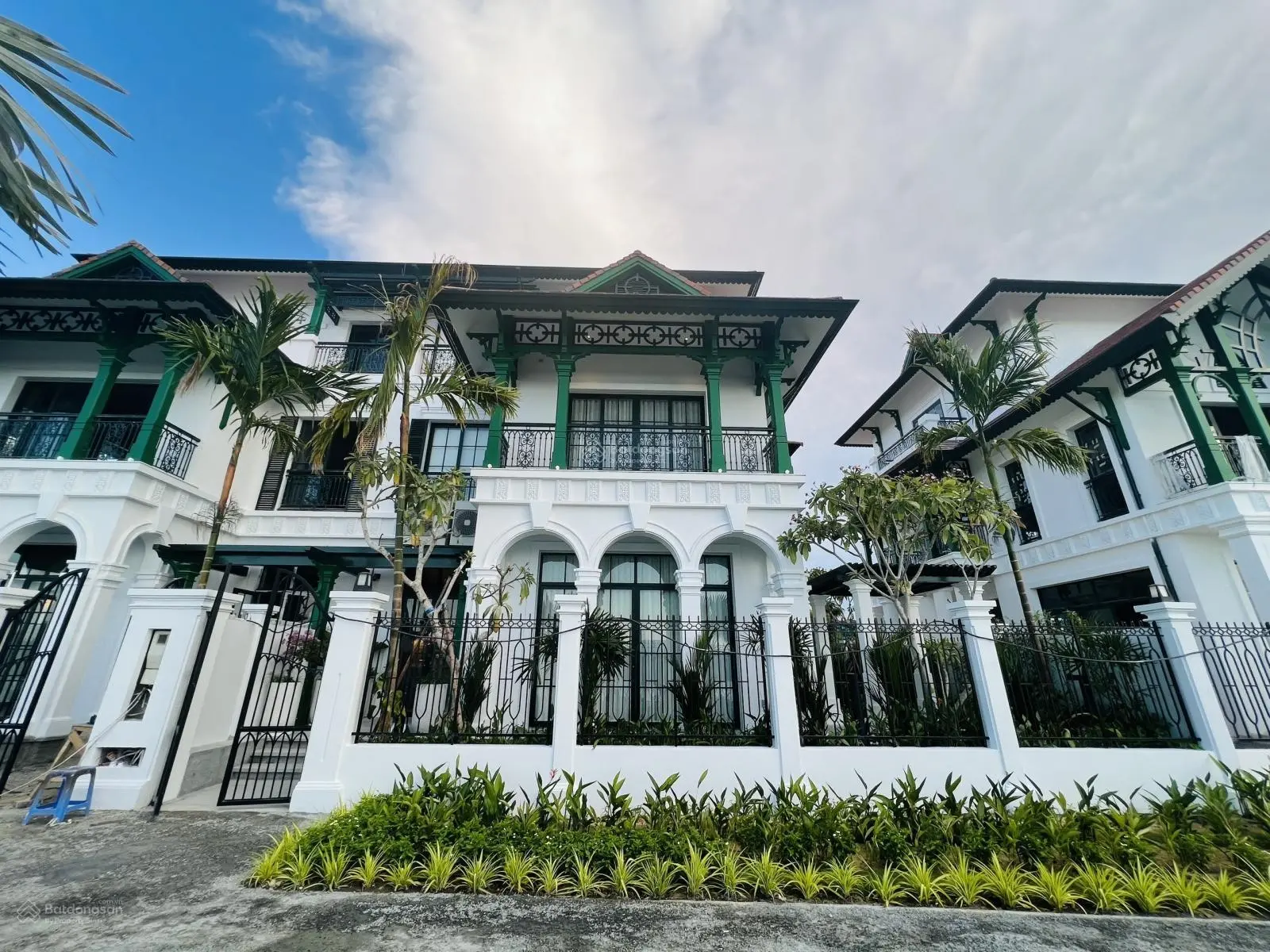 Hàng hiếm Sun Urban City biệt thự VIP nhất trục kinh tế đêm 3x tỷ sẵn nhà sẵn sổ CK cao, 0829 824 ***