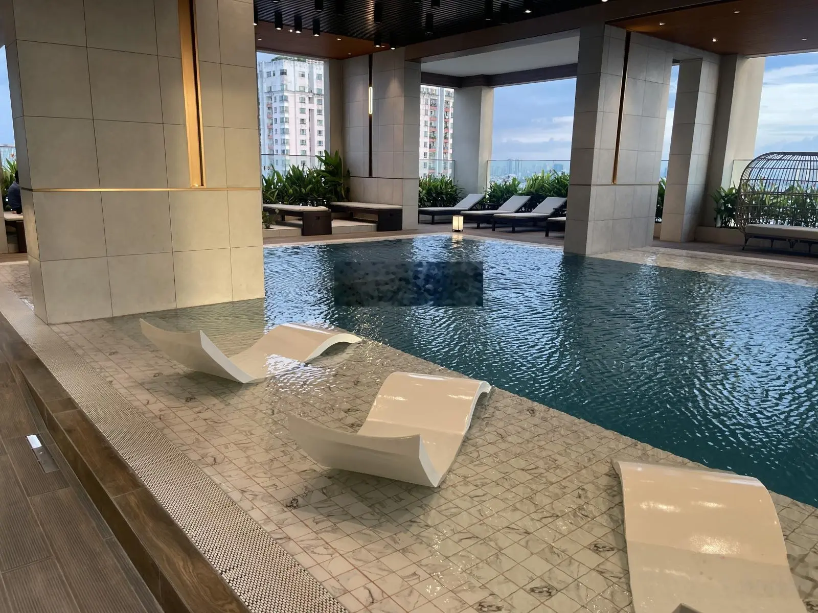 Bán căn hộ 3 phòng ngủ 135m2 khan hiếm - giá tốt - nhiều tiện ích tại đường Trần Hưng Đạo