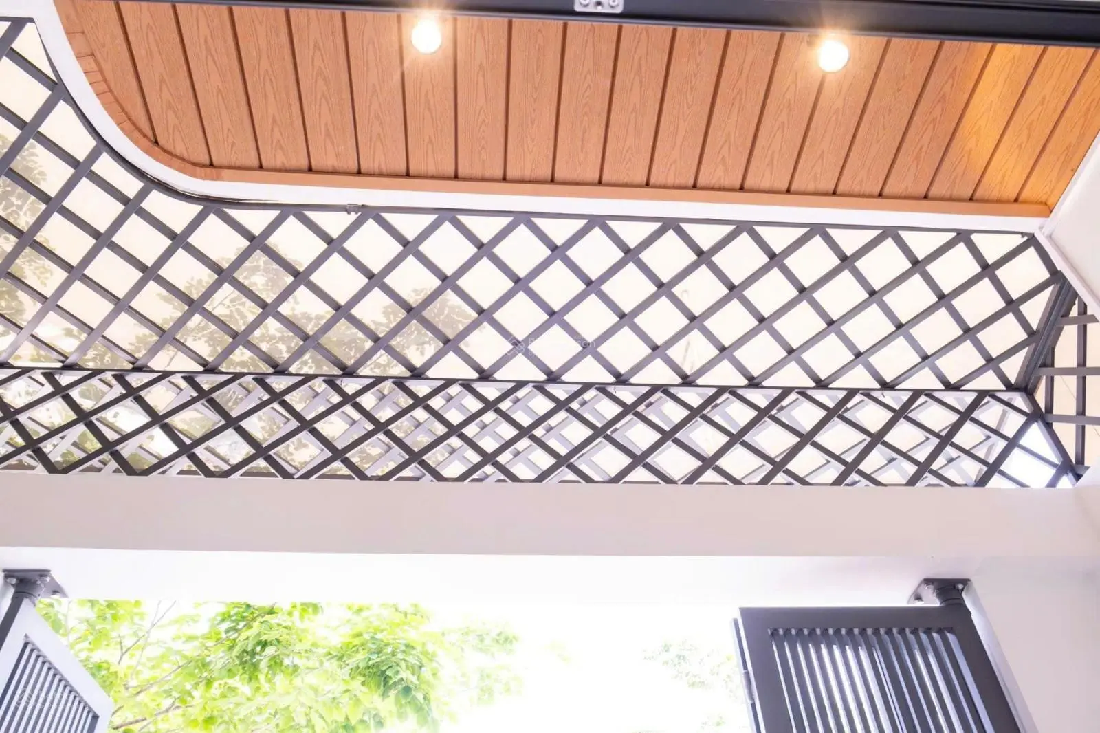 Bán nhà hẻm xe hơi đường Số 13, Tân Tạo A, Bình Tân 85m2, giá 2 tỷ 5 còn bớt cho ac thiện chí